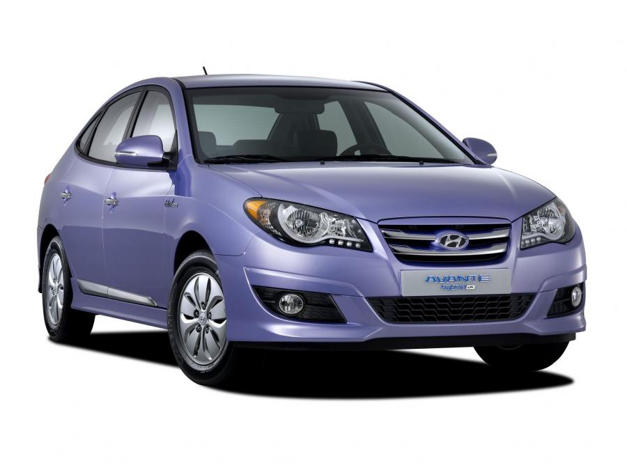  Hyundai Avante Hybrid LPI 2009 года  (фото 5 из 8)
